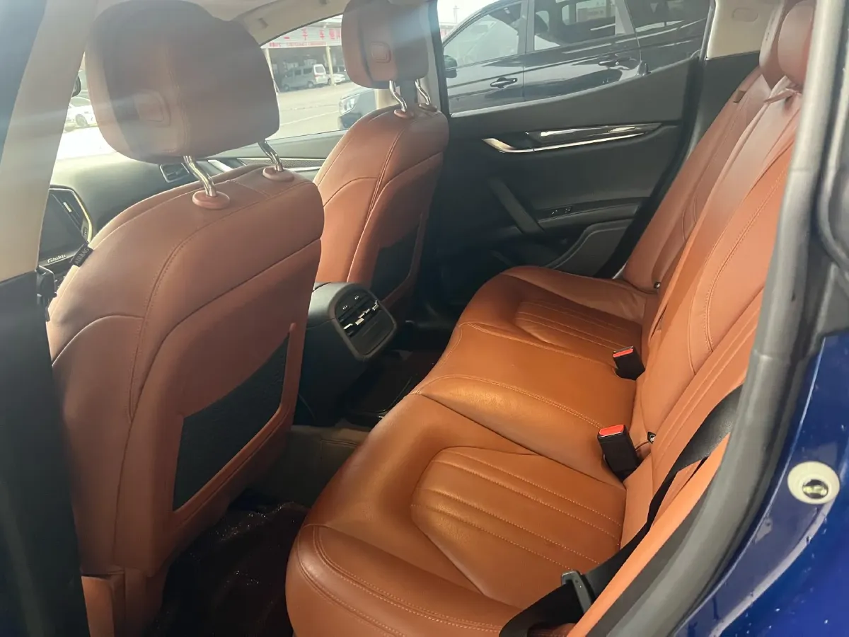 2018 Maserati Ghibli 3.0T 350HP V6 8AT,autocango,china used car exporter,china ev exporter,chinese used car exporter,chinese used ev exporter