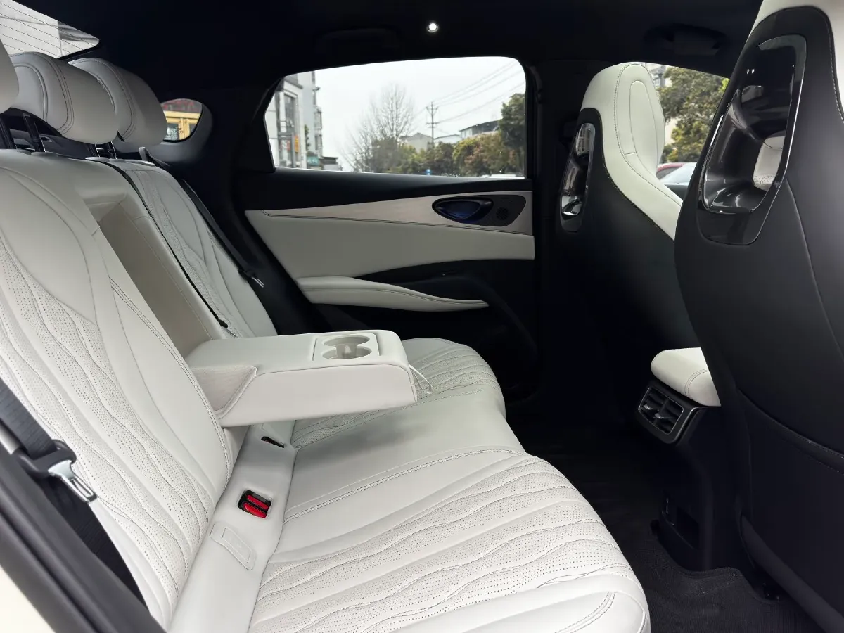 2024 BYD Seal06 1.5L 101HP L4 E-CVT PHEV 15.87KWH,autocango,china used car exporter,china ev exporter,chinese used car exporter,chinese used ev exporter