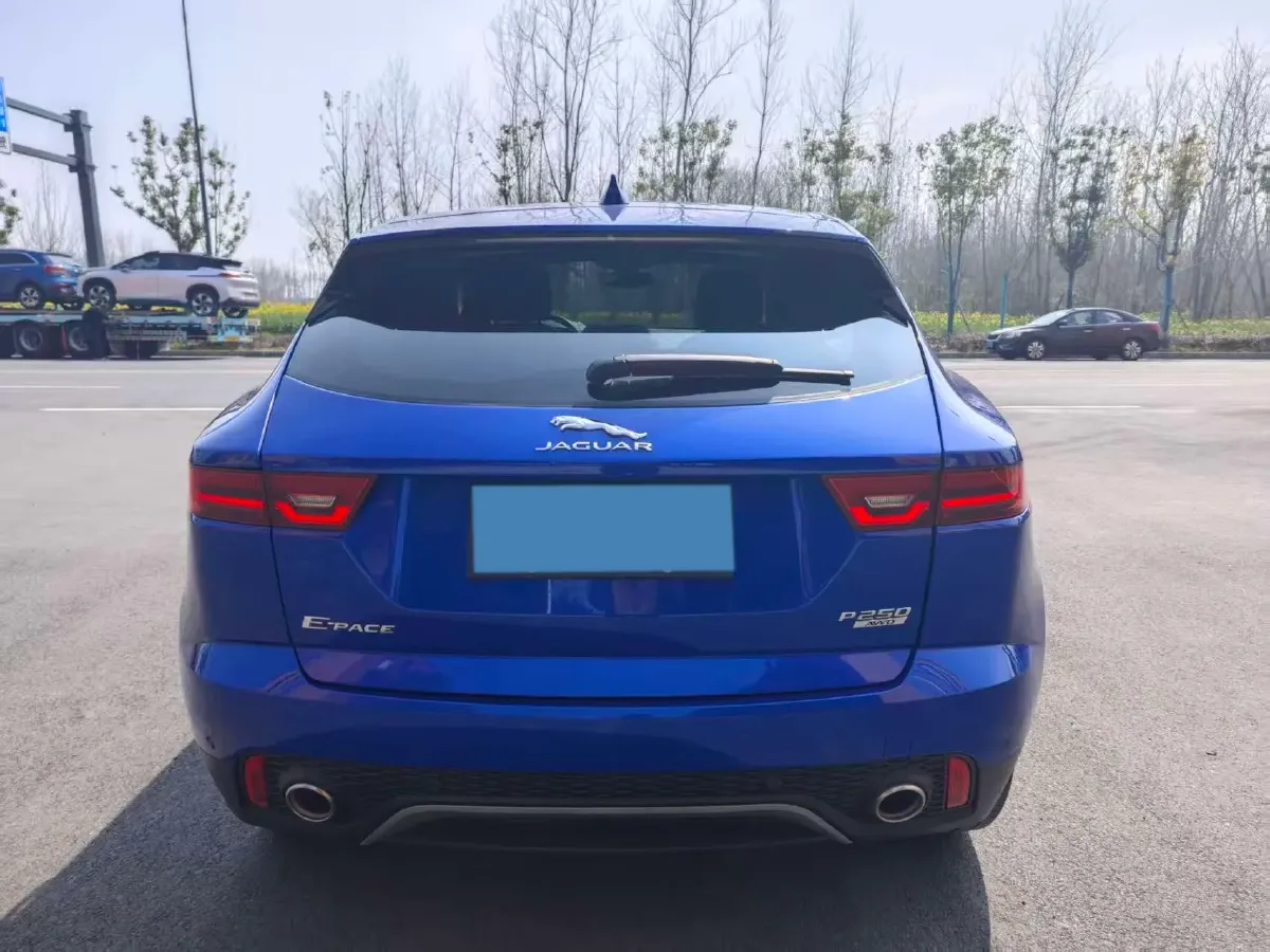 2018 Jaguar E-PACE 2.0T 249HP L4 9AT,autocango,china used car exporter,china ev exporter,chinese used car exporter,chinese used ev exporter
