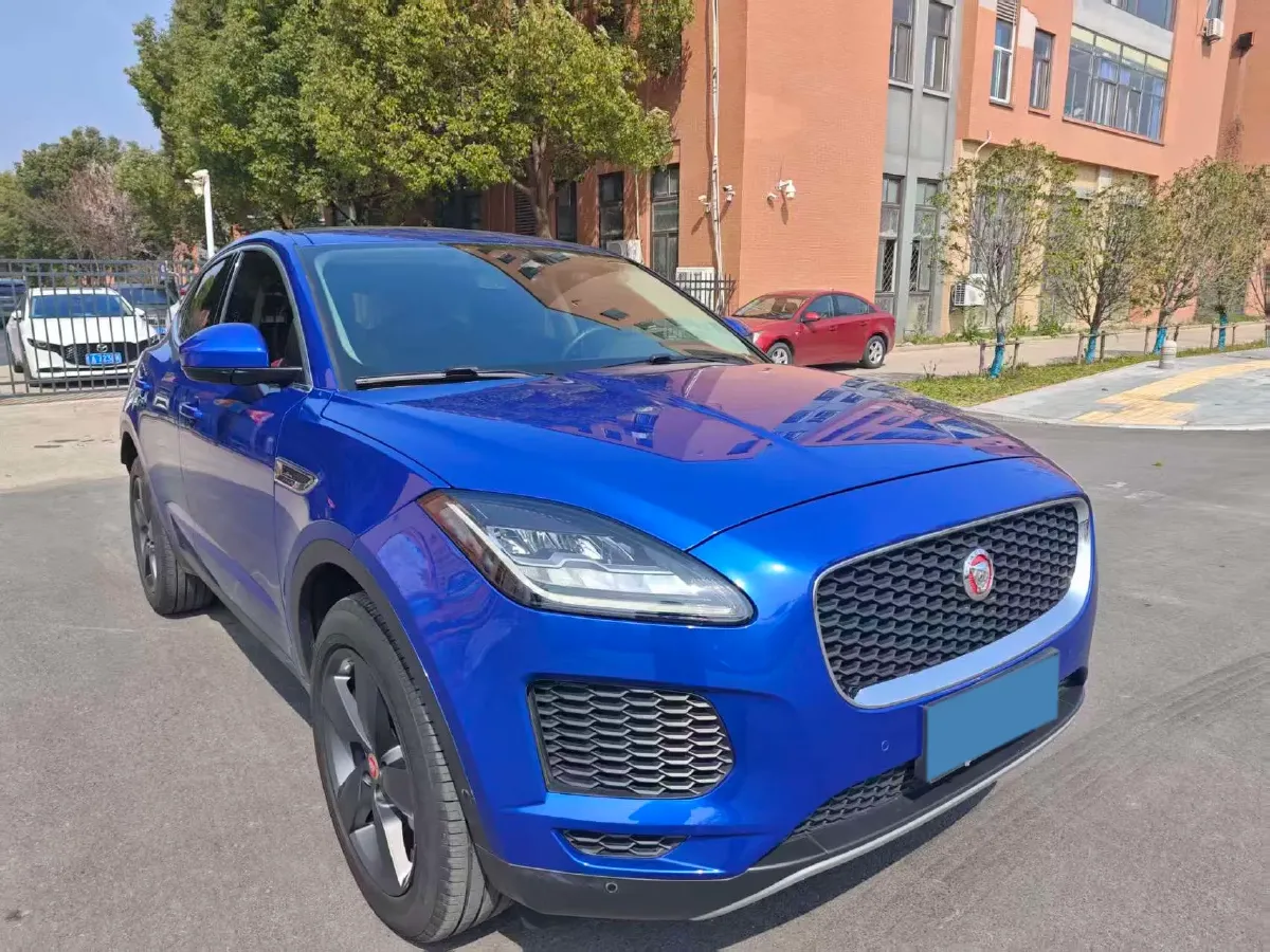 2018 Jaguar E-PACE 2.0T 249HP L4 9AT,autocango,china used car exporter,china ev exporter,chinese used car exporter,chinese used ev exporter