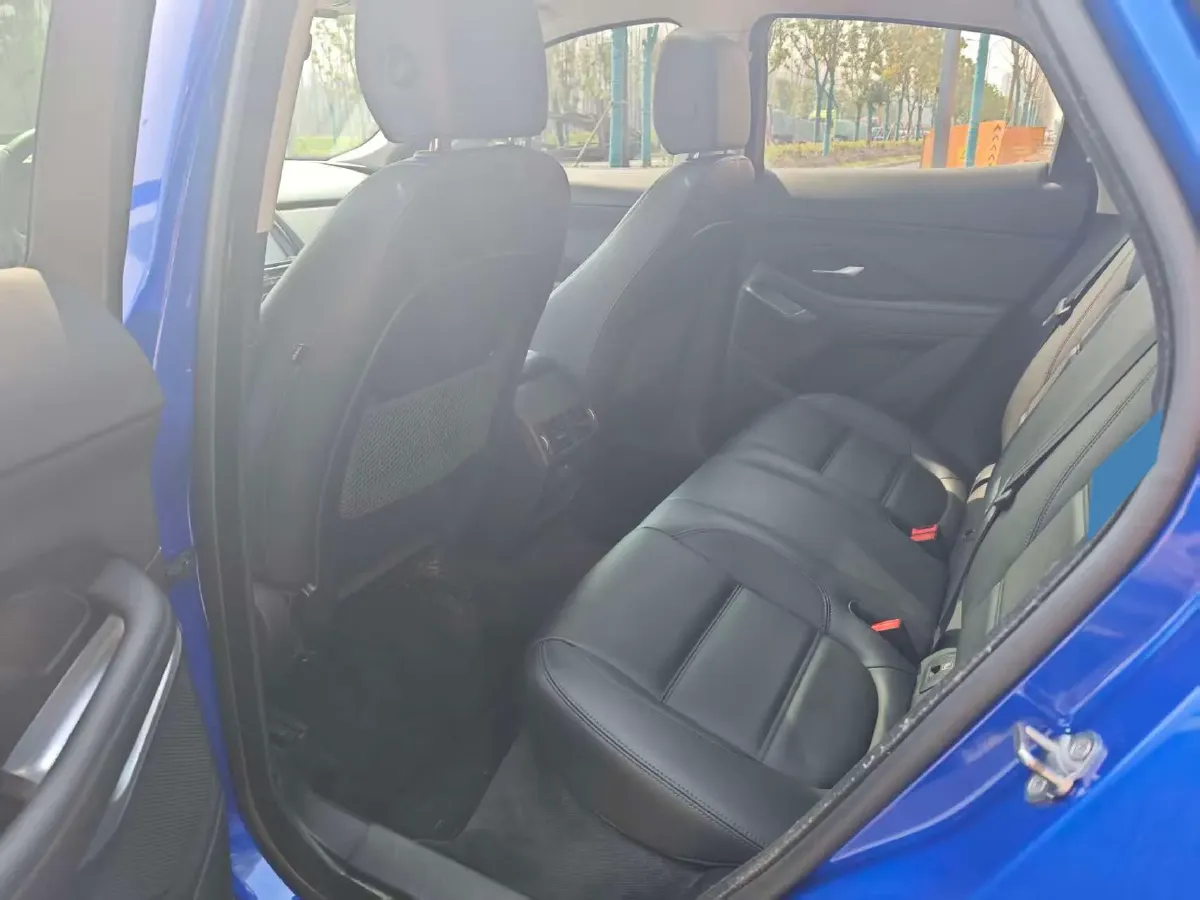 2018 Jaguar E-PACE 2.0T 249HP L4 9AT,autocango,china used car exporter,china ev exporter,chinese used car exporter,chinese used ev exporter