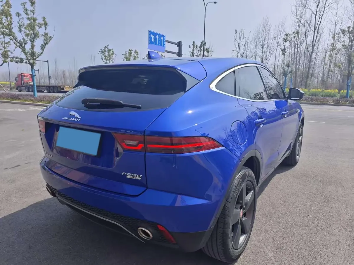 2018 Jaguar E-PACE 2.0T 249HP L4 9AT,autocango,china used car exporter,china ev exporter,chinese used car exporter,chinese used ev exporter