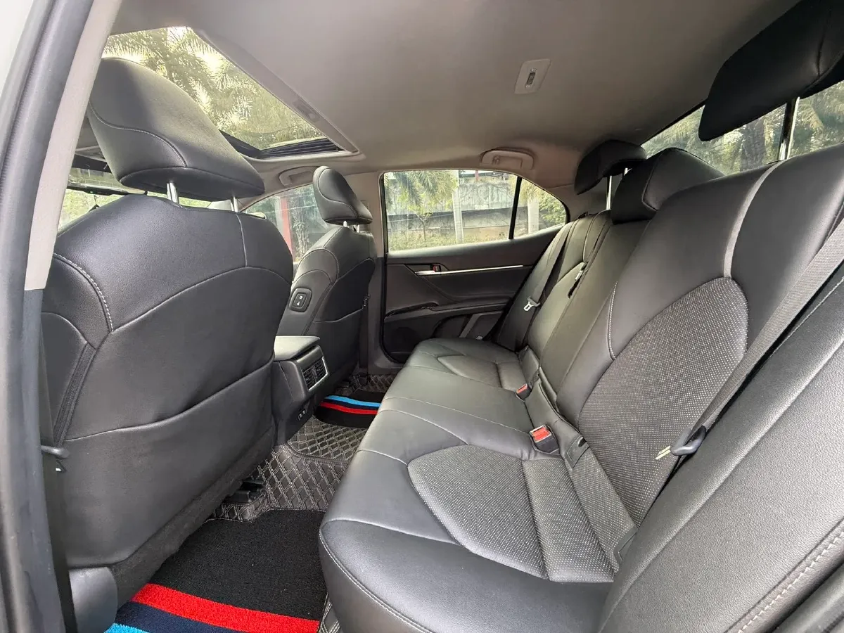 2022 Toyota Camry 2.5L 209HP L4 8AT,autocango,china used car exporter,china ev exporter,chinese used car exporter,chinese used ev exporter