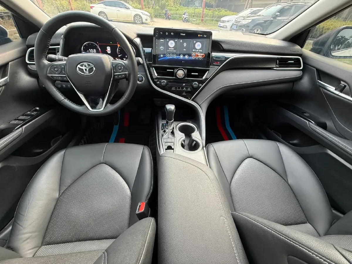 2022 Toyota Camry 2.5L 209HP L4 8AT,autocango,china used car exporter,china ev exporter,chinese used car exporter,chinese used ev exporter