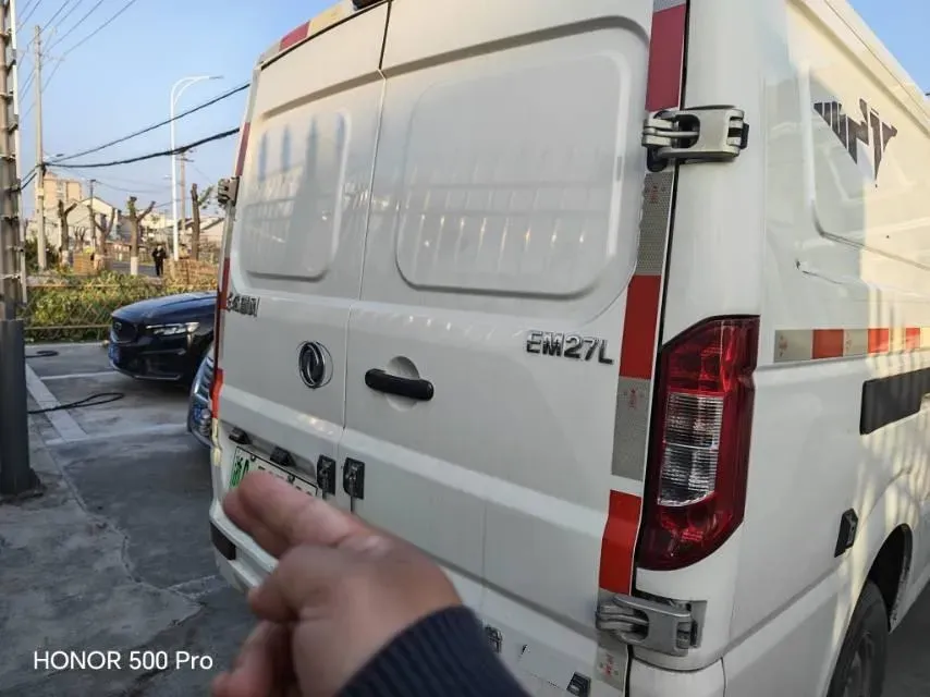 2024 Dongfeng YuFengEM27 BEV 41.472KWH,autocango,china used car exporter,china ev exporter,chinese used car exporter,chinese used ev exporter