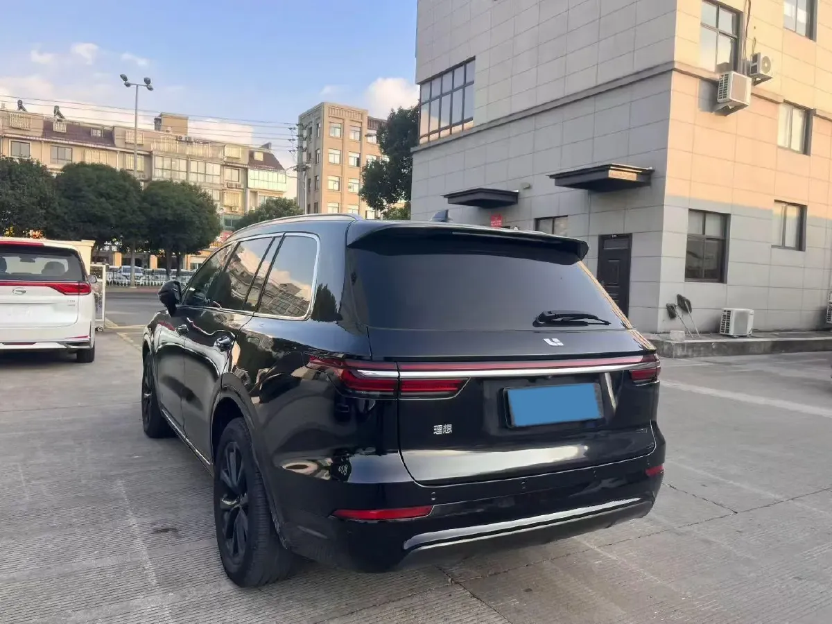 2020 Li ONE Range Extended 131HP REEV 40.5KWH,autocango,china used car exporter,china ev exporter,chinese used car exporter,chinese used ev exporter