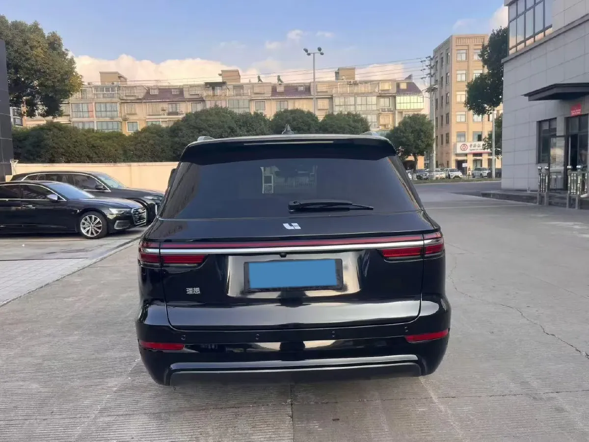 2020 Li ONE Range Extended 131HP REEV 40.5KWH,autocango,china used car exporter,china ev exporter,chinese used car exporter,chinese used ev exporter
