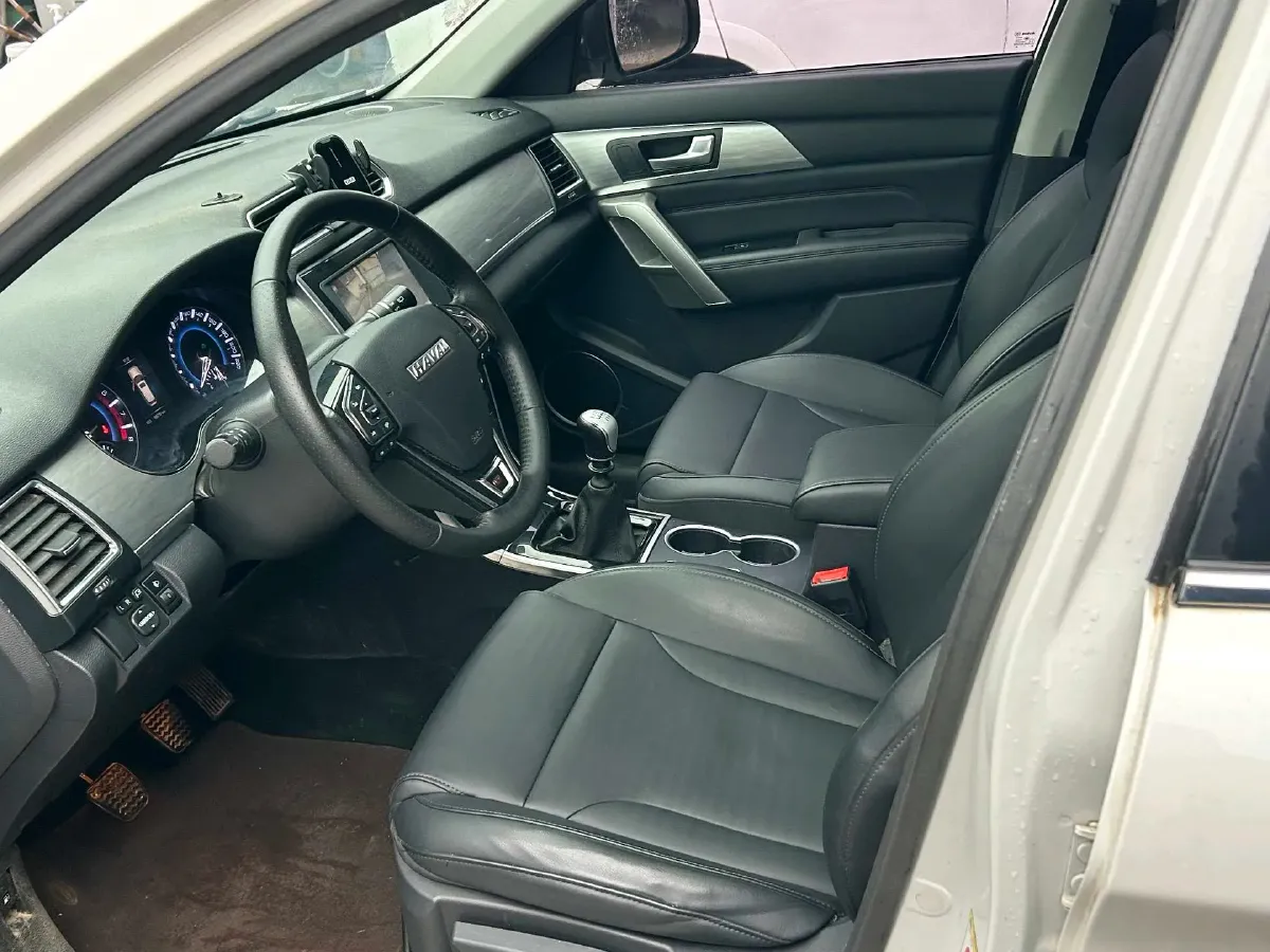 2017 Haval H2 1.5T 150HP L4 6MT,autocango,china used car exporter,china ev exporter,chinese used car exporter,chinese used ev exporter