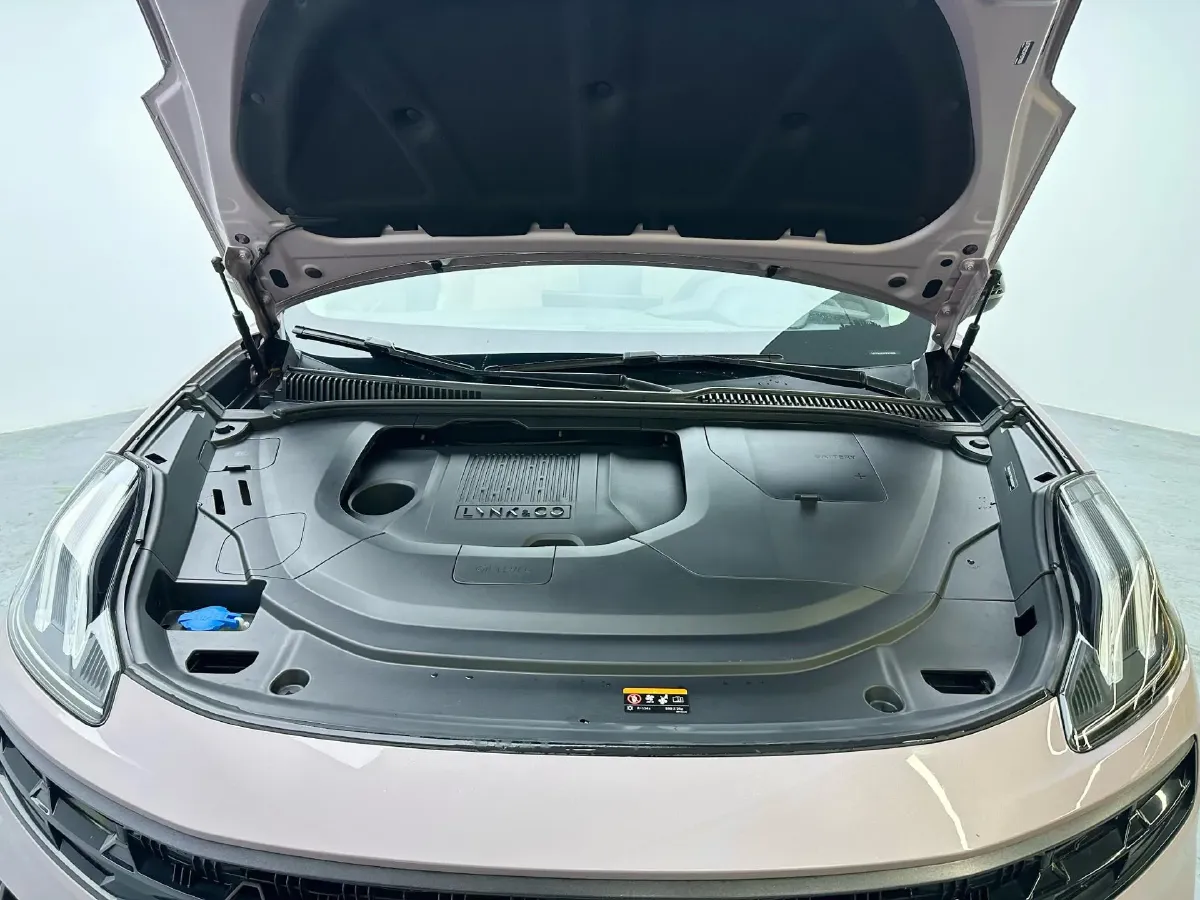 2023 LYNK&CO 03 1.5T 181HP L4 7DCT,autocango,china used car exporter,china ev exporter,chinese used car exporter,chinese used ev exporter