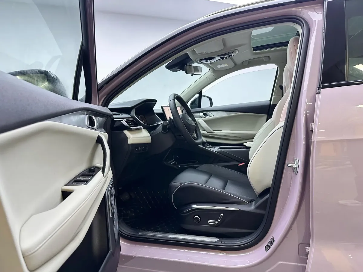 2023 LYNK&CO 03 1.5T 181HP L4 7DCT,autocango,china used car exporter,china ev exporter,chinese used car exporter,chinese used ev exporter