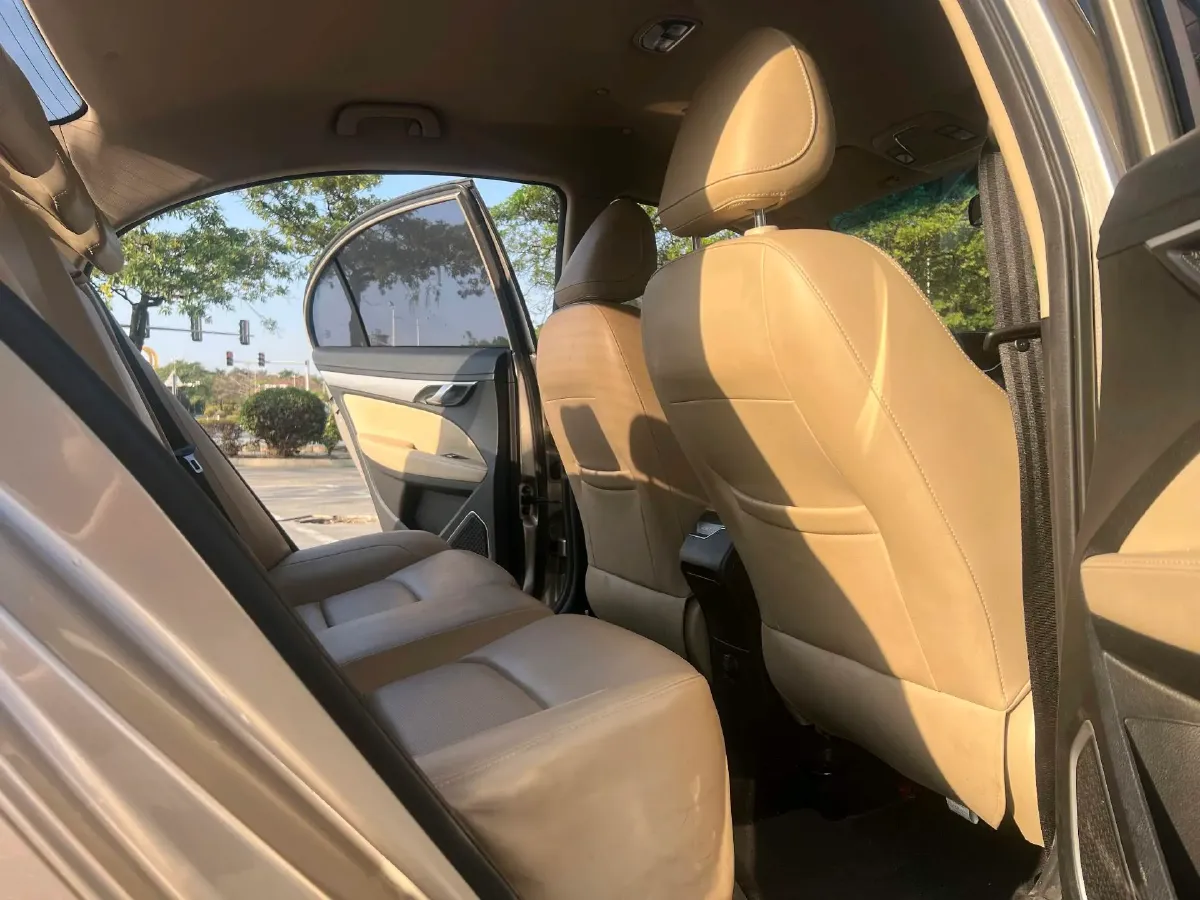 2018 Geely Emgrand 1.5L 109HP L4 CVT,autocango,china used car exporter,china ev exporter,chinese used car exporter,chinese used ev exporter