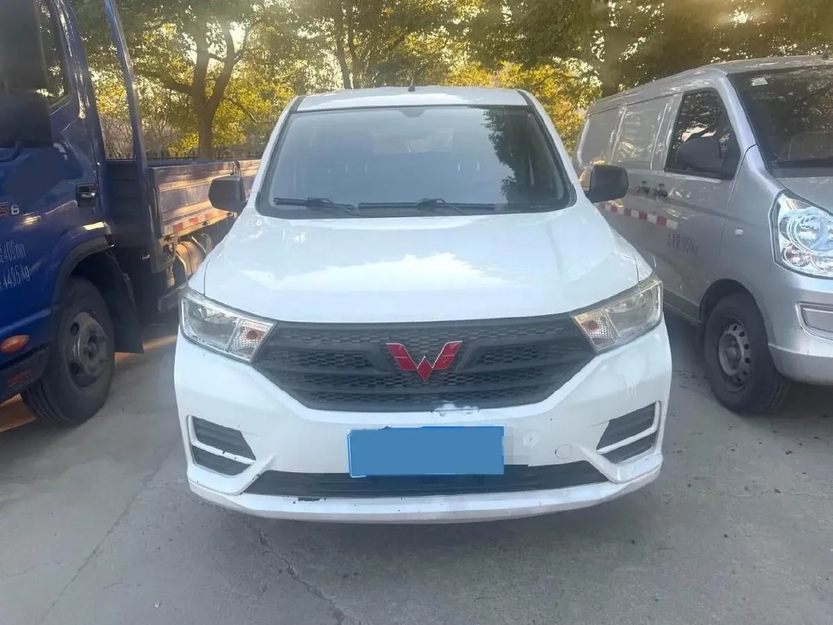 2019 WuLing HongGuang 1.5L 99HP L4 6MT,autocango,china used car exporter,china ev exporter,chinese used car exporter,chinese used ev exporter