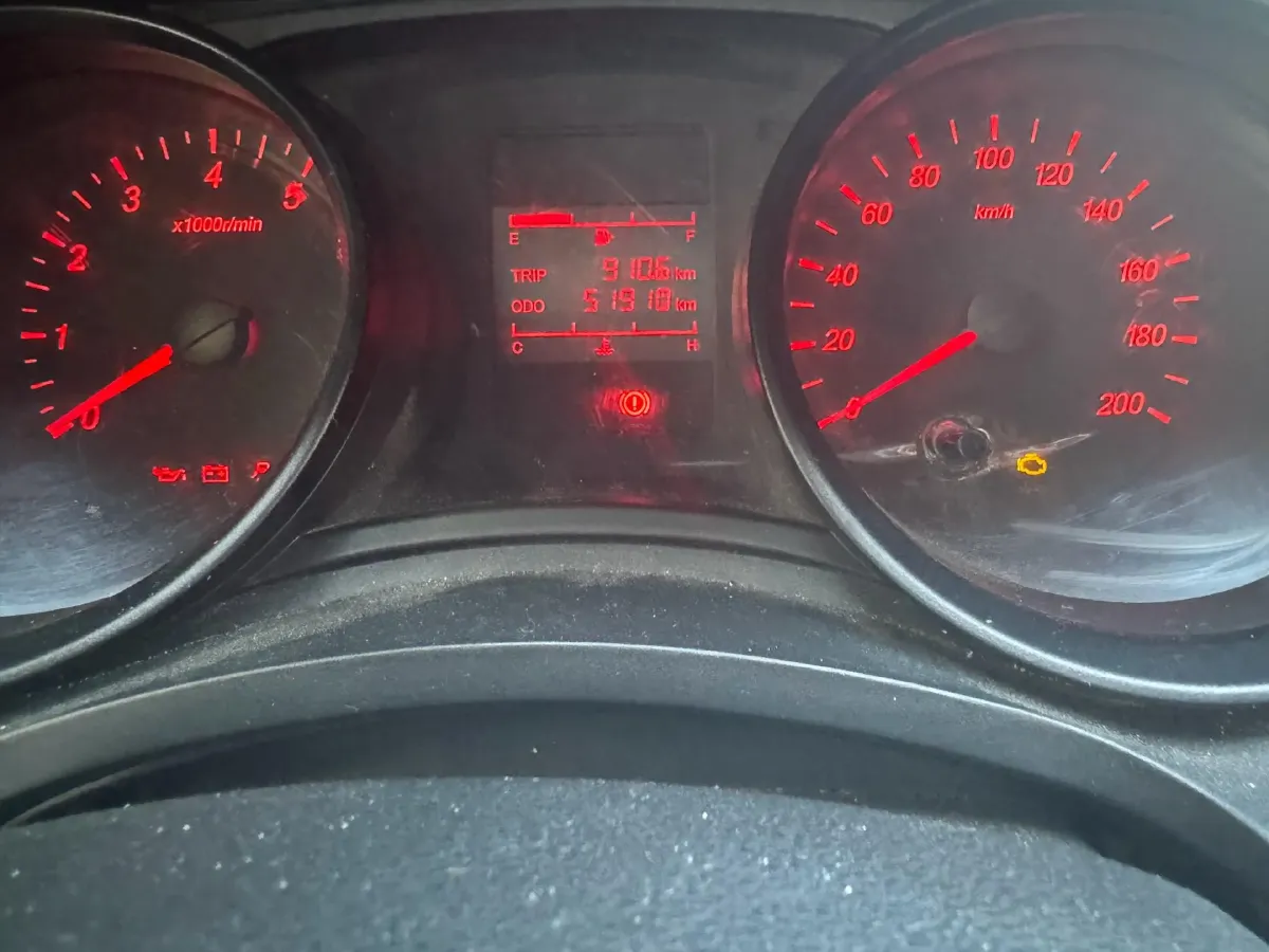 2019 WuLing HongGuang 1.5L 99HP L4 6MT,autocango,china used car exporter,china ev exporter,chinese used car exporter,chinese used ev exporter