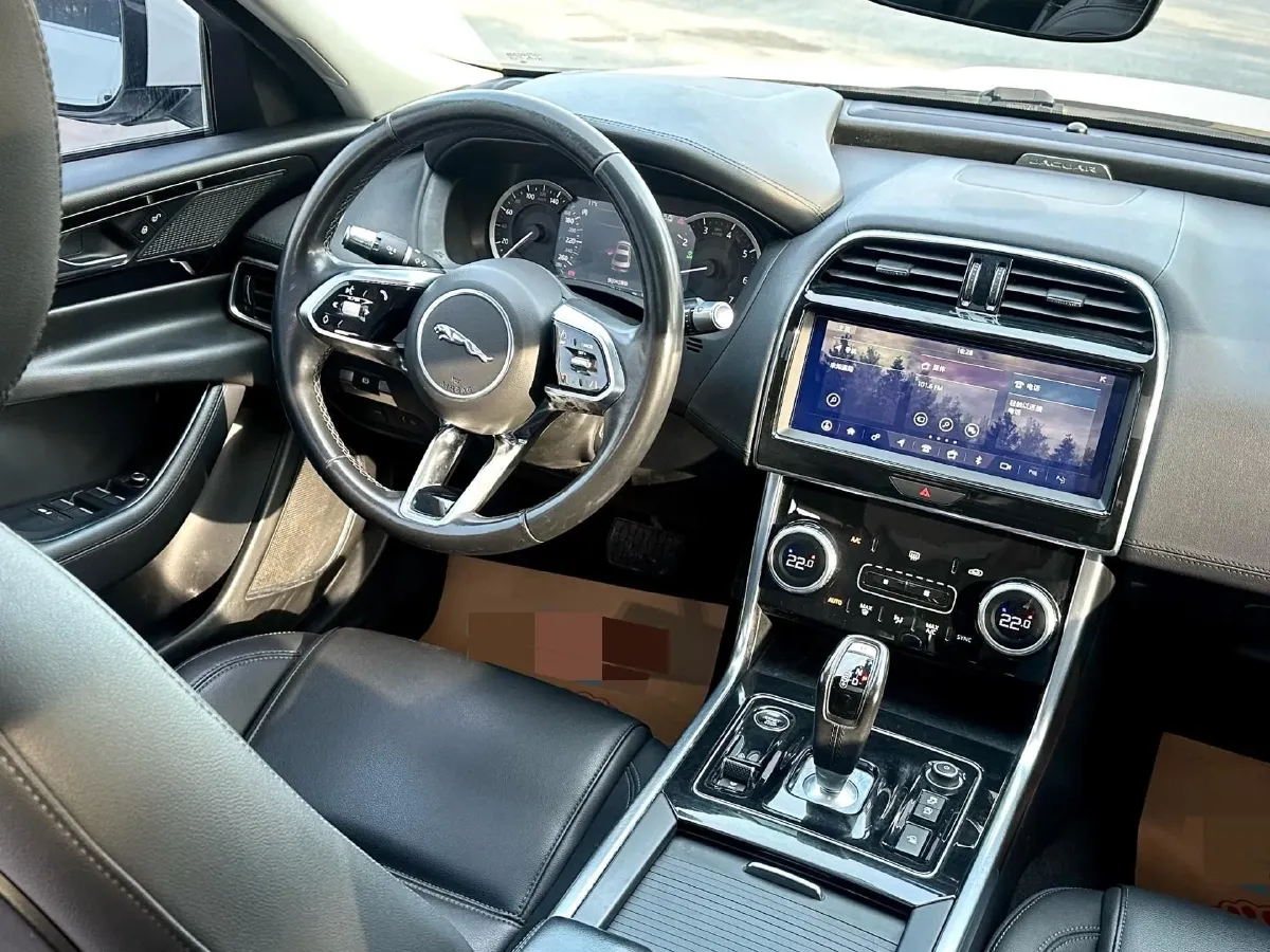 2020 Jaguar XEL 2.0T 200HP L4 8AT,autocango,china used car exporter,china ev exporter,chinese used car exporter,chinese used ev exporter