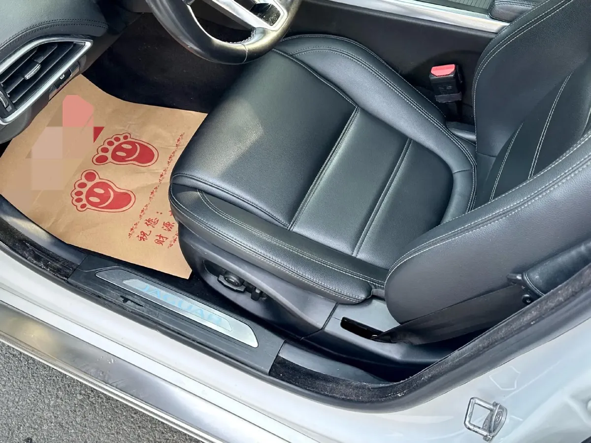 2020 Jaguar XEL 2.0T 200HP L4 8AT,autocango,china used car exporter,china ev exporter,chinese used car exporter,chinese used ev exporter