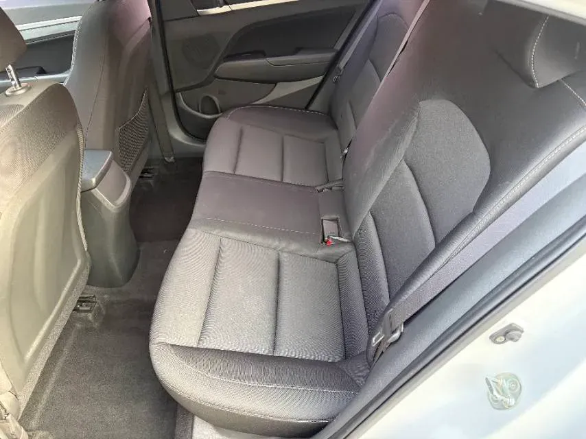 2016 Hyundai Elantra 1.6L 130HP L4 6AT,autocango,china used car exporter,china ev exporter,chinese used car exporter,chinese used ev exporter