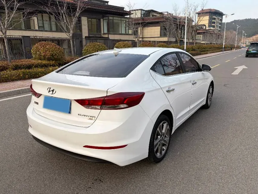 2016 Hyundai Elantra 1.6L 130HP L4 6AT,autocango,china used car exporter,china ev exporter,chinese used car exporter,chinese used ev exporter