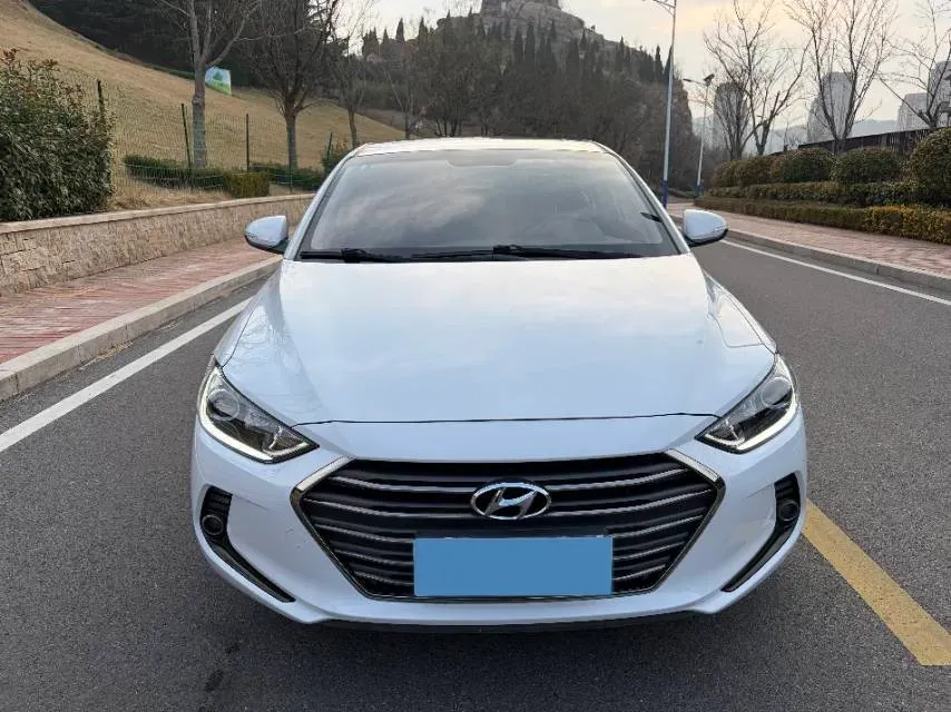 2016 Hyundai Elantra 1.6L 130HP L4 6AT,autocango,china used car exporter,china ev exporter,chinese used car exporter,chinese used ev exporter