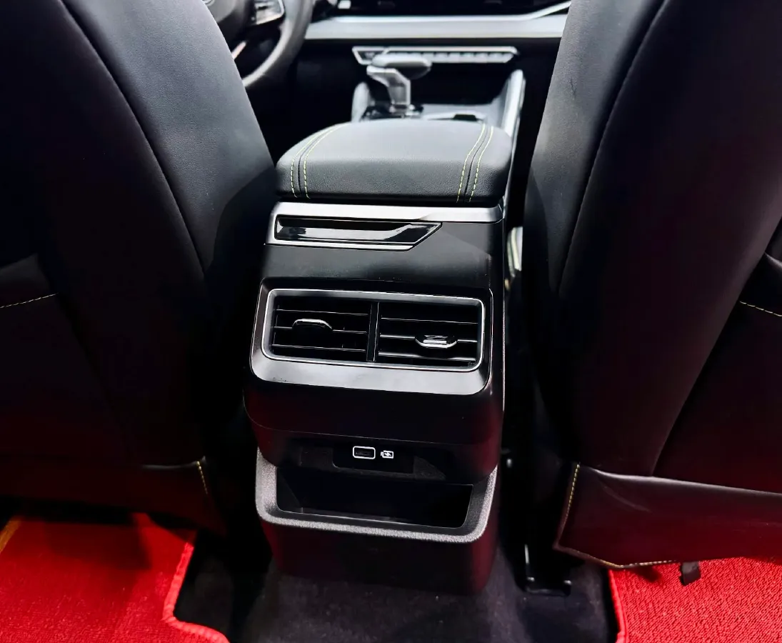 2023 Geely Preface 1.5T 181HP L4 7DCT,autocango,china used car exporter,china ev exporter,chinese used car exporter,chinese used ev exporter