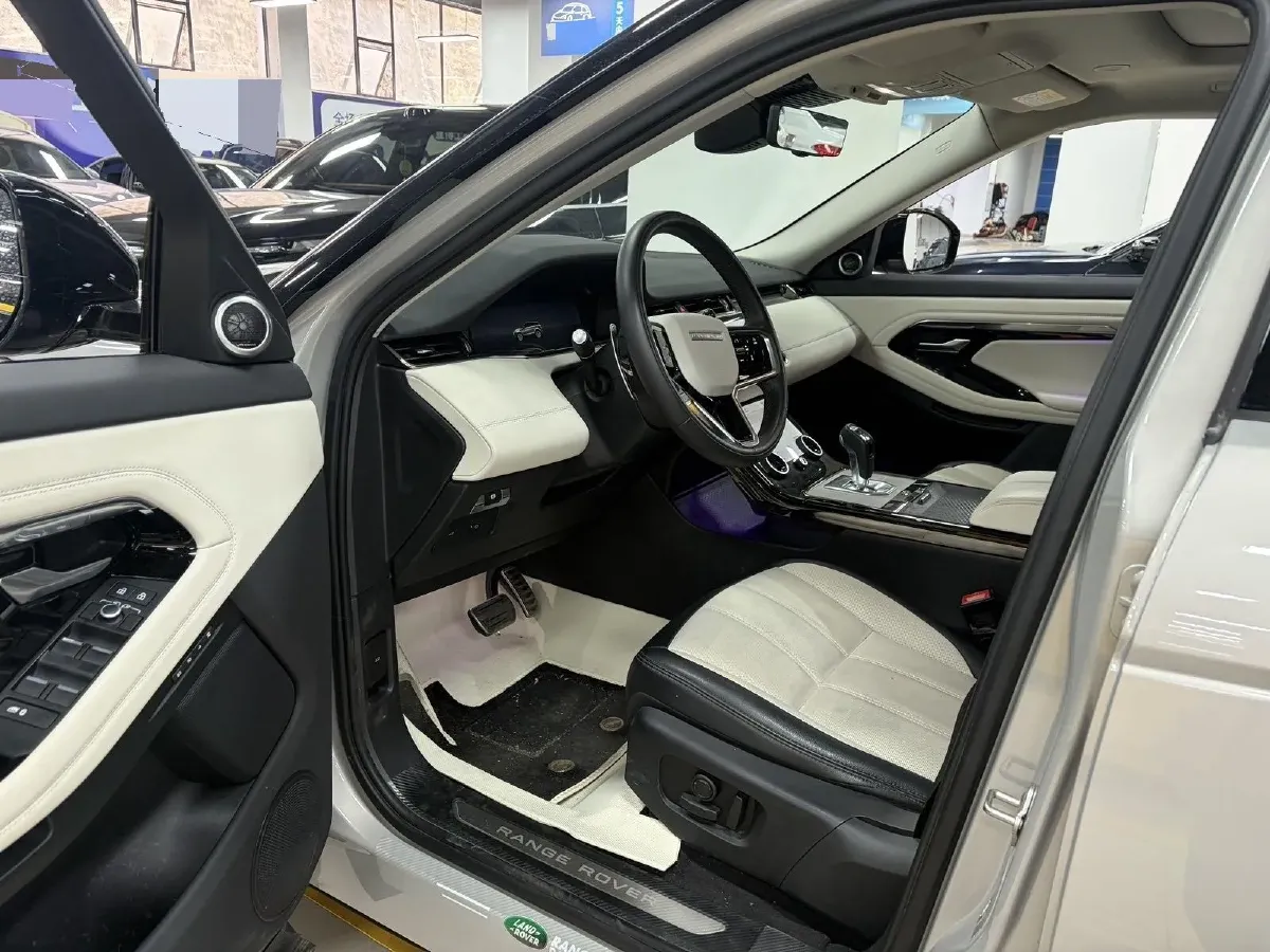 2022 Land Rover Range Rover Evoque 2.0T 249HP L4 9AT,autocango,china used car exporter,china ev exporter,chinese used car exporter,chinese used ev exporter