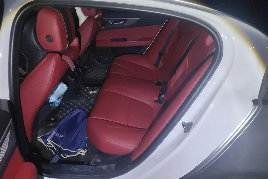 2024 Jaguar XEL 2.0T 250HP L4 8AT,autocango,china used car exporter,china ev exporter,chinese used car exporter,chinese used ev exporter