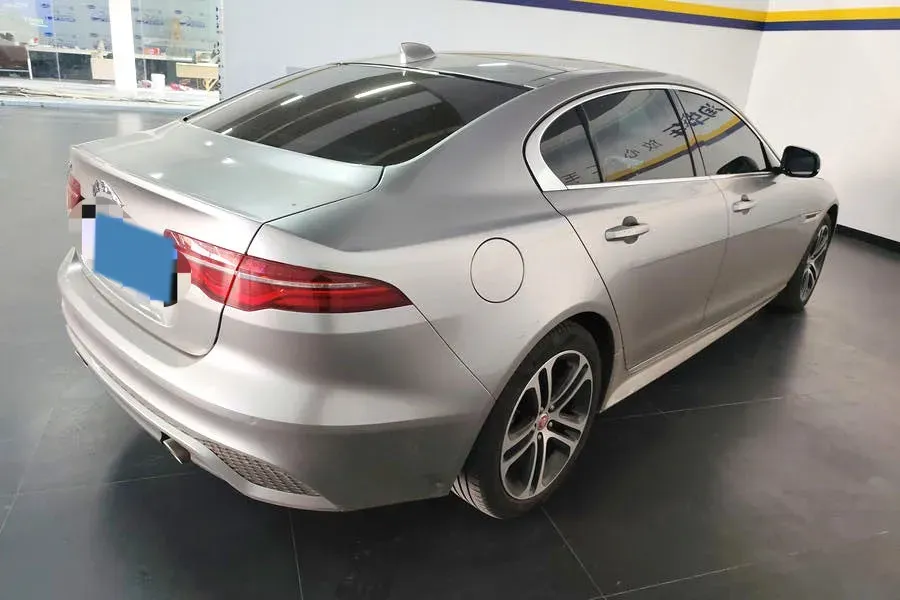 2024 Jaguar XEL 2.0T 250HP L4 8AT,autocango,china used car exporter,china ev exporter,chinese used car exporter,chinese used ev exporter