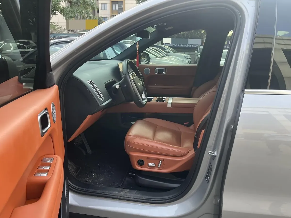 2024 Li L6 Range Extended 154HP L4 REEV 36.8KWH,autocango,china used car exporter,china ev exporter,chinese used car exporter,chinese used ev exporter