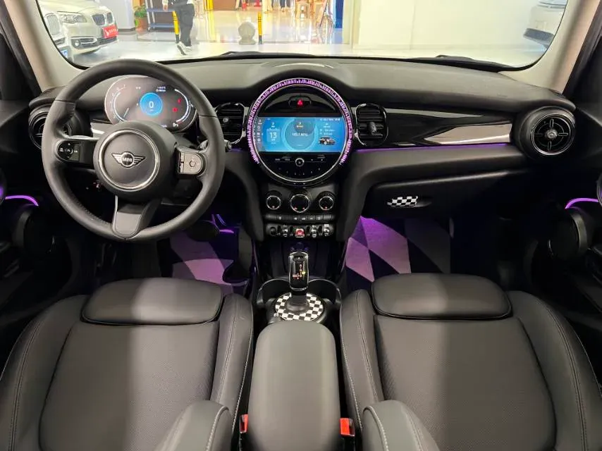 2023 MINI MINI 1.5T 136HP L3 7DCT,autocango,china used car exporter,china ev exporter,chinese used car exporter,chinese used ev exporter