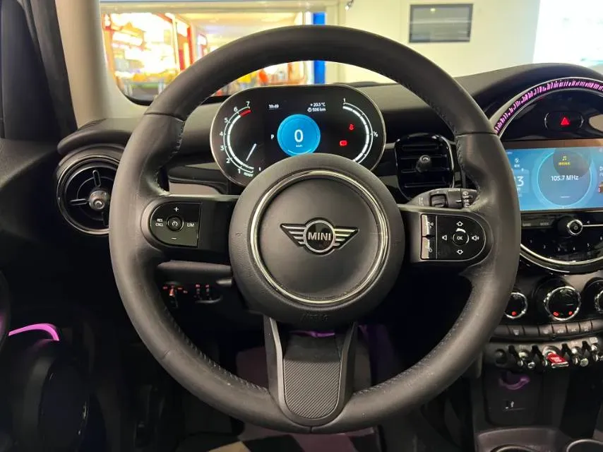 2023 MINI MINI 1.5T 136HP L3 7DCT,autocango,china used car exporter,china ev exporter,chinese used car exporter,chinese used ev exporter