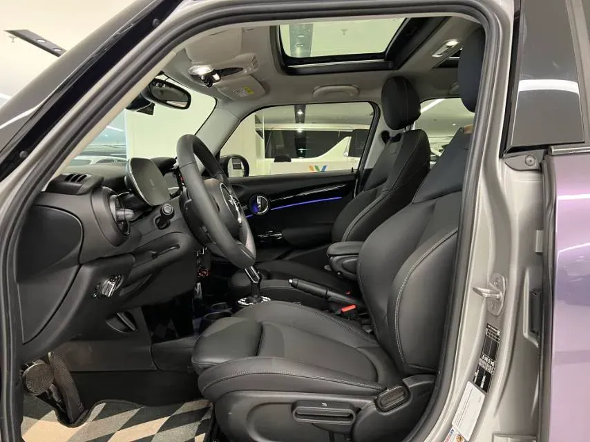 2023 MINI MINI 1.5T 136HP L3 7DCT,autocango,china used car exporter,china ev exporter,chinese used car exporter,chinese used ev exporter