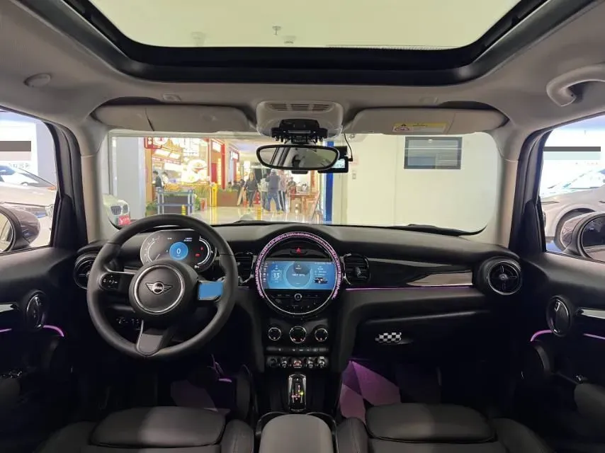 2023 MINI MINI 1.5T 136HP L3 7DCT,autocango,china used car exporter,china ev exporter,chinese used car exporter,chinese used ev exporter