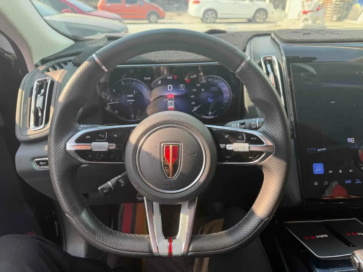 2023 HongQi HS3 2.0T 252HP L4 8AT,autocango,china used car exporter,china ev exporter,chinese used car exporter,chinese used ev exporter