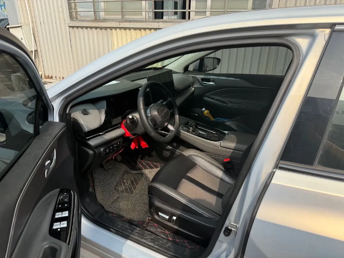 2022 ChangAn Oshan Z6 1.5T 170HP L4 6TCT PHEV 28.4KWH,autocango,china used car exporter,china ev exporter,chinese used car exporter,chinese used ev exporter