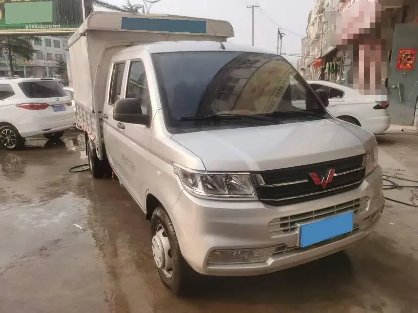 2022 WuLing RongGuang New Truck 1.8L 125HP L4 5MT,autocango,china used car exporter,china ev exporter,chinese used car exporter,chinese used ev exporter