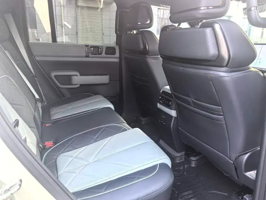 2024 Jaguar XEL 2.0T 250HP L4 8AT,autocango,china used car exporter,china ev exporter,chinese used car exporter,chinese used ev exporter