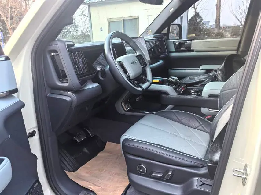 2024 Jaguar XEL 2.0T 250HP L4 8AT,autocango,china used car exporter,china ev exporter,chinese used car exporter,chinese used ev exporter