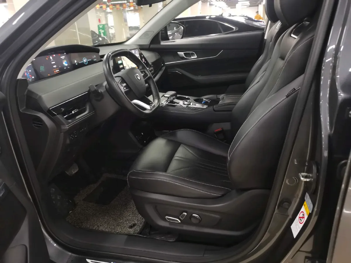 2023 ChangAn UNI-K 2.0T 233HP L4 8AT,autocango,china used car exporter,china ev exporter,chinese used car exporter,chinese used ev exporter