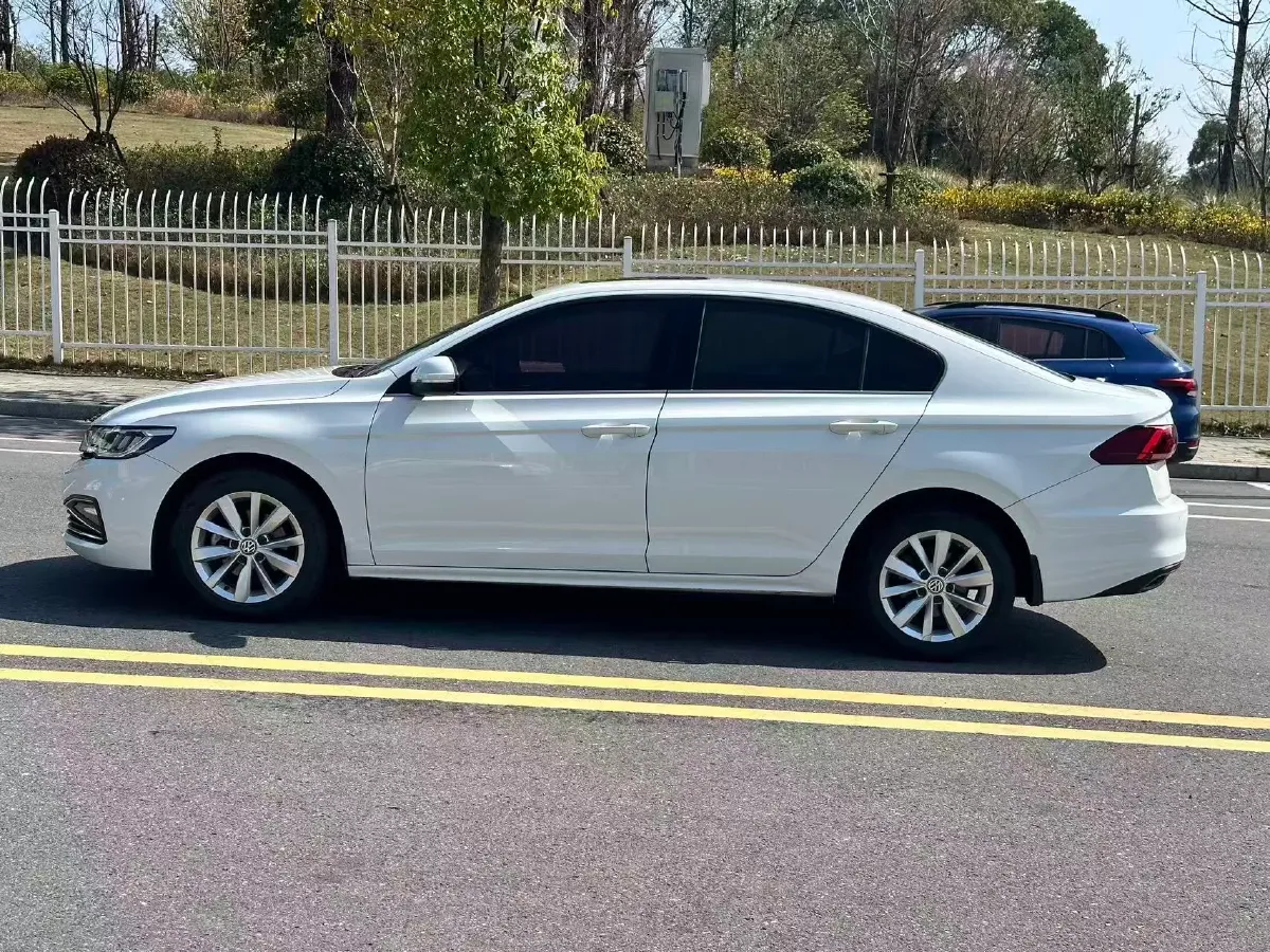 2019 Bestune T77 1.2T 143HP L4 7DCT,autocango,china used car exporter,china ev exporter,chinese used car exporter,chinese used ev exporter