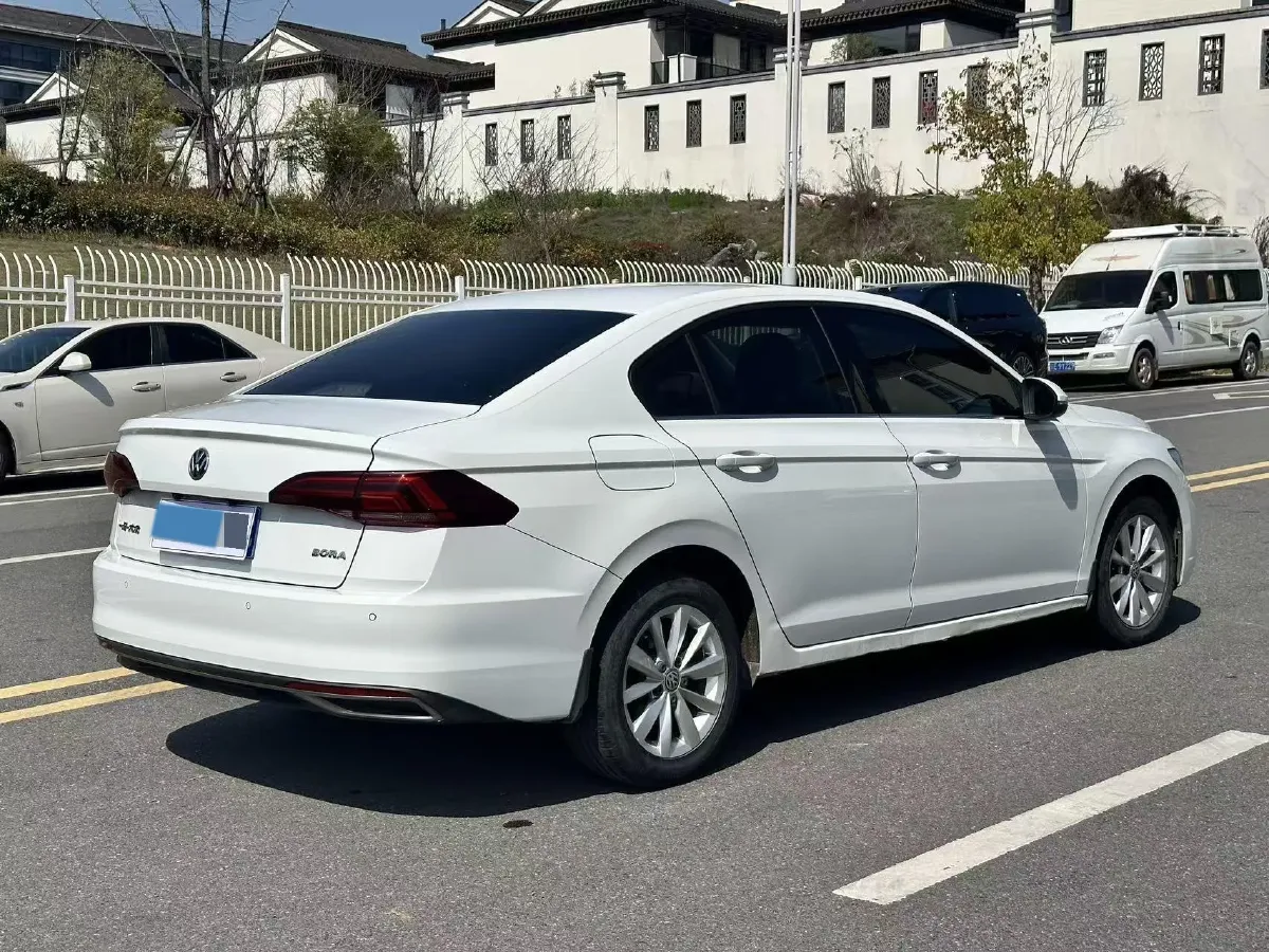 2019 Bestune T77 1.2T 143HP L4 7DCT,autocango,china used car exporter,china ev exporter,chinese used car exporter,chinese used ev exporter