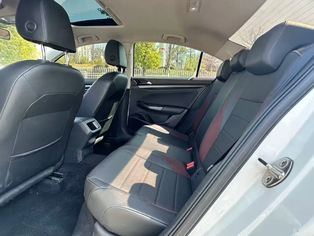 2019 Bestune T77 1.2T 143HP L4 7DCT,autocango,china used car exporter,china ev exporter,chinese used car exporter,chinese used ev exporter