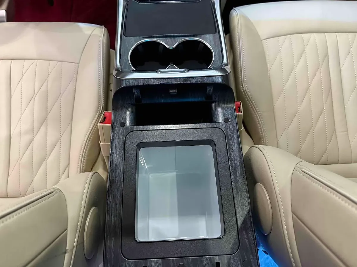 2023 Buick GL8 2.0T 237HP L4 9AT,autocango,china used car exporter,china ev exporter,chinese used car exporter,chinese used ev exporter