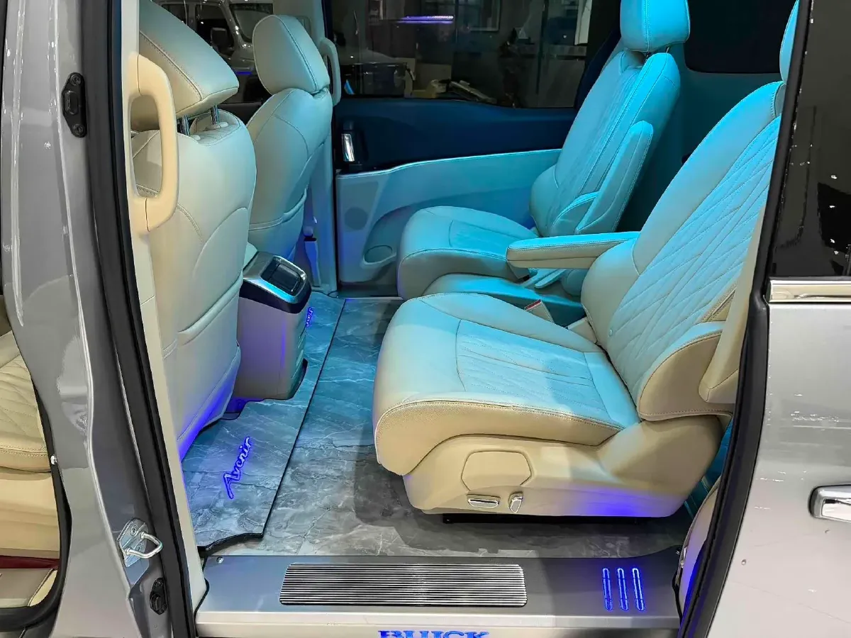 2023 Buick GL8 2.0T 237HP L4 9AT,autocango,china used car exporter,china ev exporter,chinese used car exporter,chinese used ev exporter