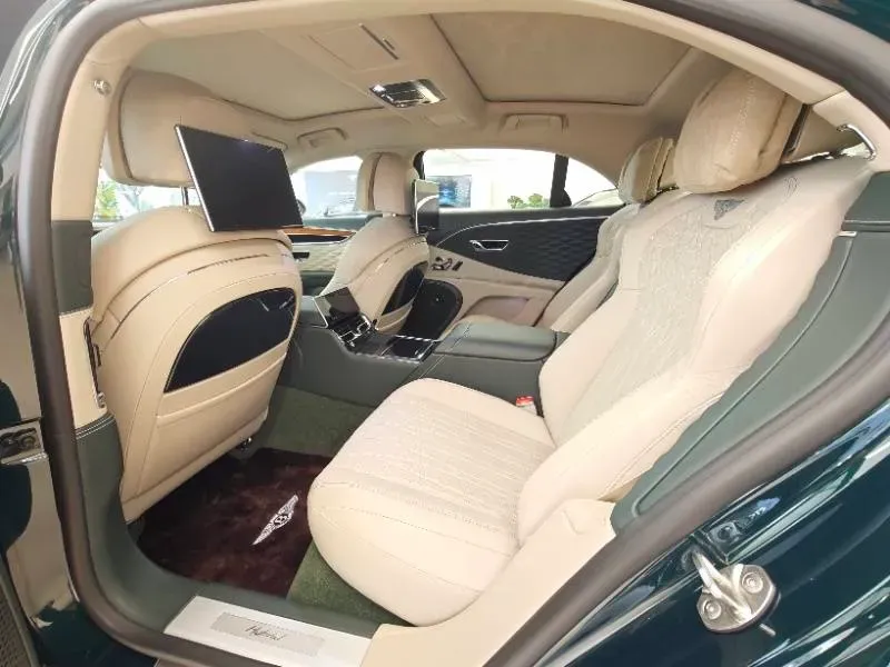 2022 Bentley Flying Spur 2.9T 416HP V6 8DCT PHEV 18KWH,autocango,china used car exporter,china ev exporter,chinese used car exporter,chinese used ev exporter