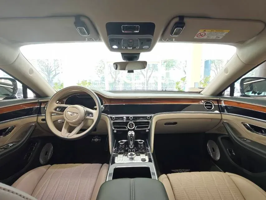 2022 Bentley Flying Spur 2.9T 416HP V6 8DCT PHEV 18KWH,autocango,china used car exporter,china ev exporter,chinese used car exporter,chinese used ev exporter