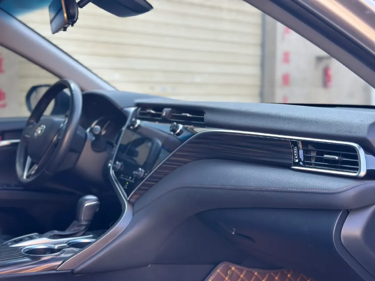 2019 Toyota Camry 2.5L 209HP L4 8AT,autocango,china used car exporter,china ev exporter,chinese used car exporter,chinese used ev exporter