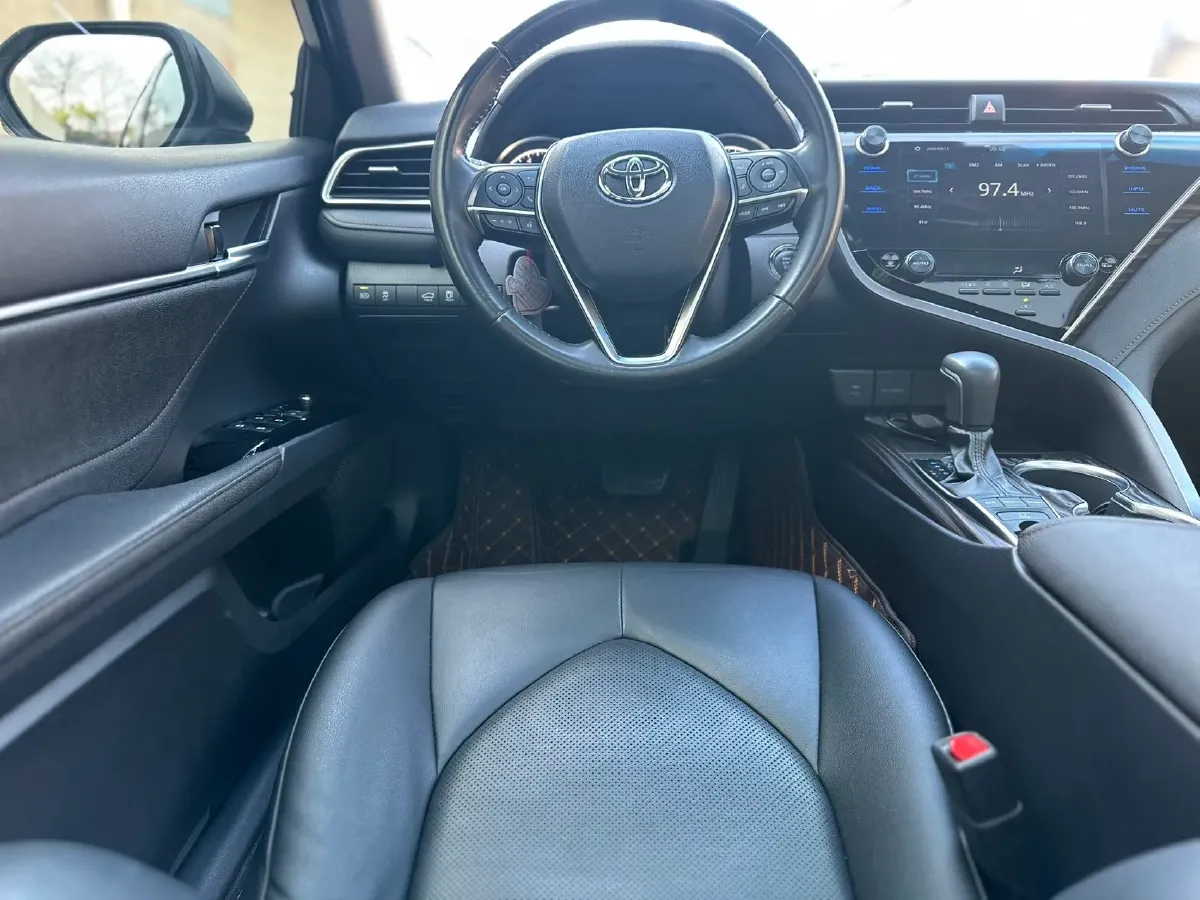 2019 Toyota Camry 2.5L 209HP L4 8AT,autocango,china used car exporter,china ev exporter,chinese used car exporter,chinese used ev exporter