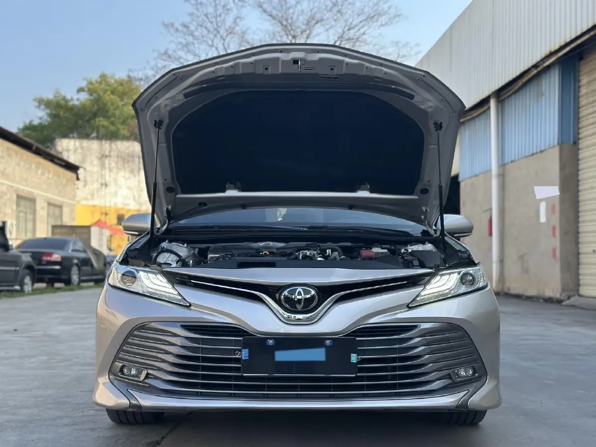 2019 Toyota Camry 2.5L 209HP L4 8AT,autocango,china used car exporter,china ev exporter,chinese used car exporter,chinese used ev exporter