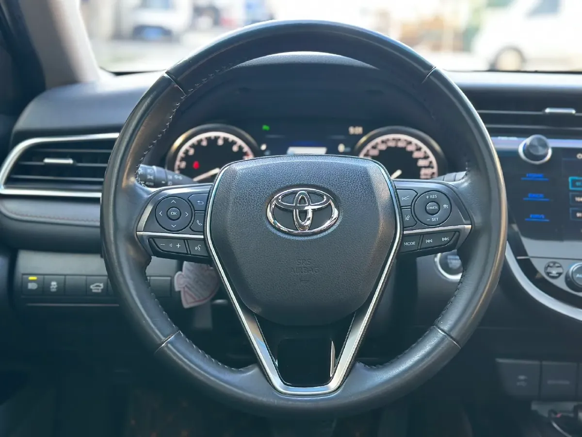 2019 Toyota Camry 2.5L 209HP L4 8AT,autocango,china used car exporter,china ev exporter,chinese used car exporter,chinese used ev exporter