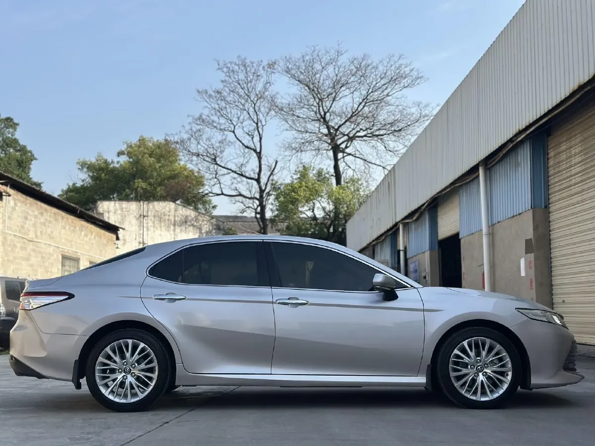2019 Toyota Camry 2.5L 209HP L4 8AT,autocango,china used car exporter,china ev exporter,chinese used car exporter,chinese used ev exporter