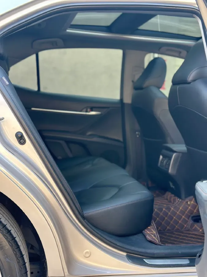 2019 Toyota Camry 2.5L 209HP L4 8AT,autocango,china used car exporter,china ev exporter,chinese used car exporter,chinese used ev exporter